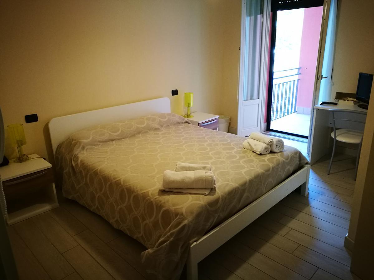 Locanda Della Pieve Tizzano Val Parma Luaran gambar