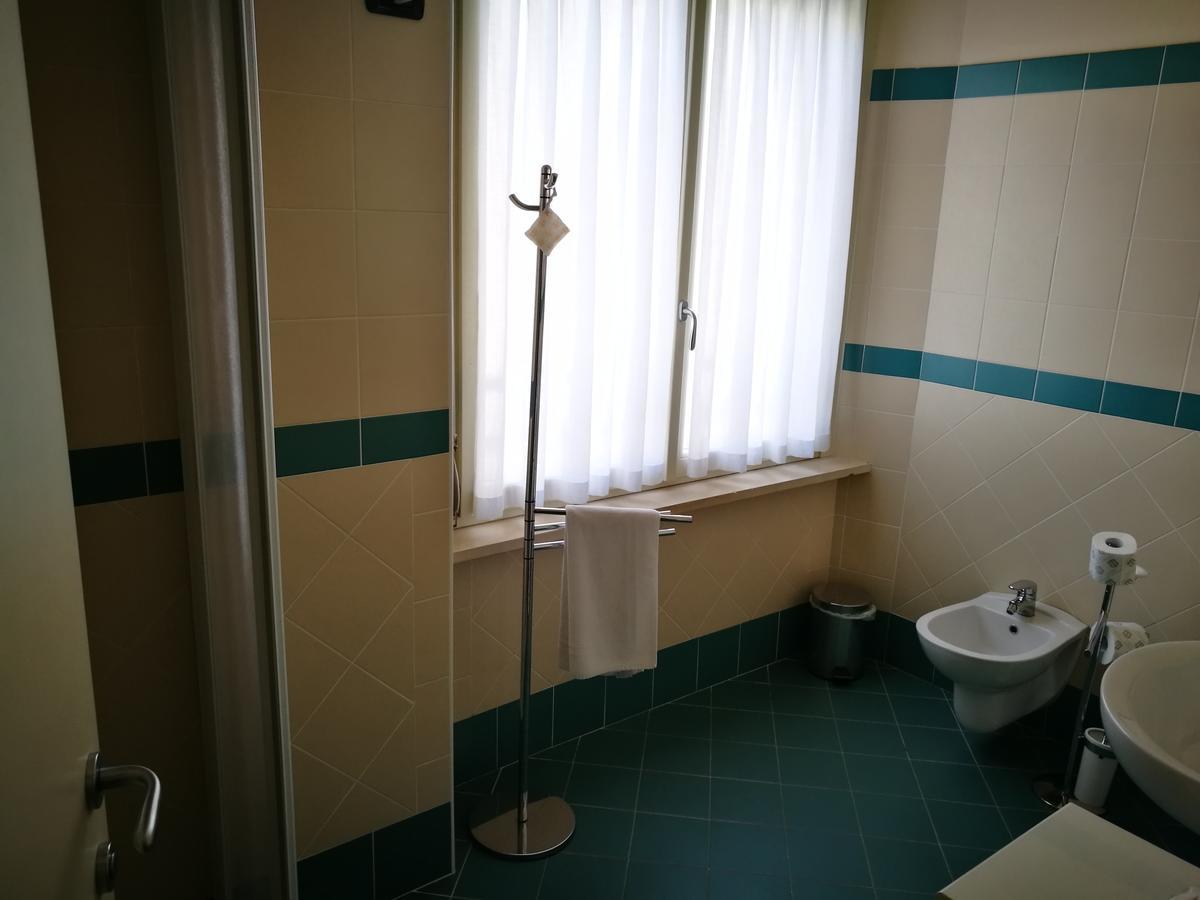 Locanda Della Pieve Tizzano Val Parma Luaran gambar
