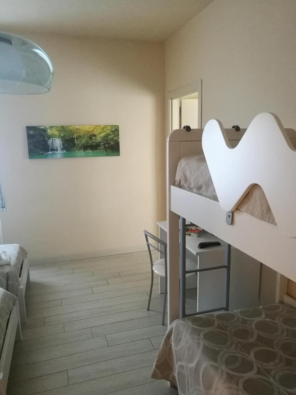 Locanda Della Pieve Tizzano Val Parma Luaran gambar